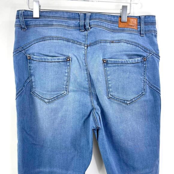 SIMPLY BE DENIM Blue Distressed Shape Sculpt Skinny Jeans - Picture 13 of 14